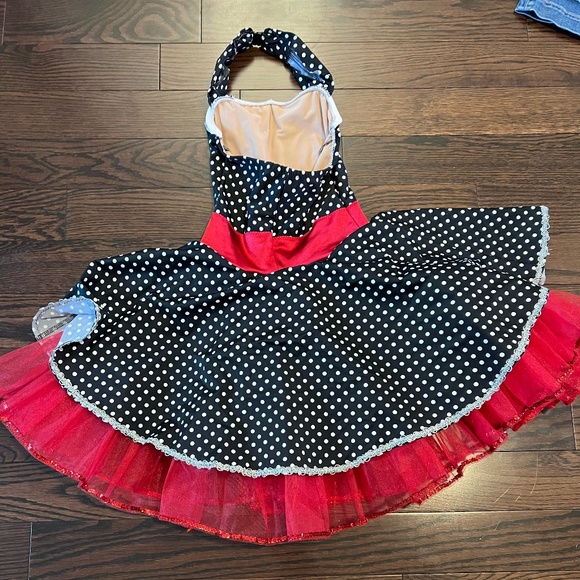 Dance costumes - Picture 2 of 3